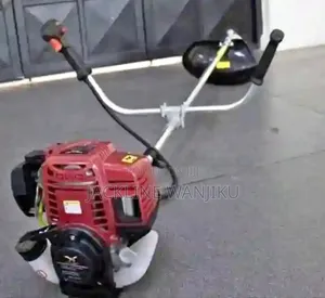 Bush Cutting Machine/ Brush Cutter/ Grass Cutter Machine