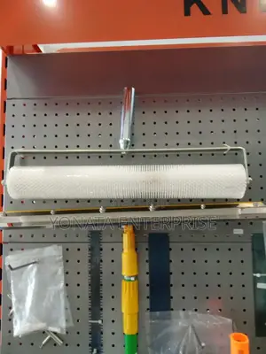 19" Spiked Roller