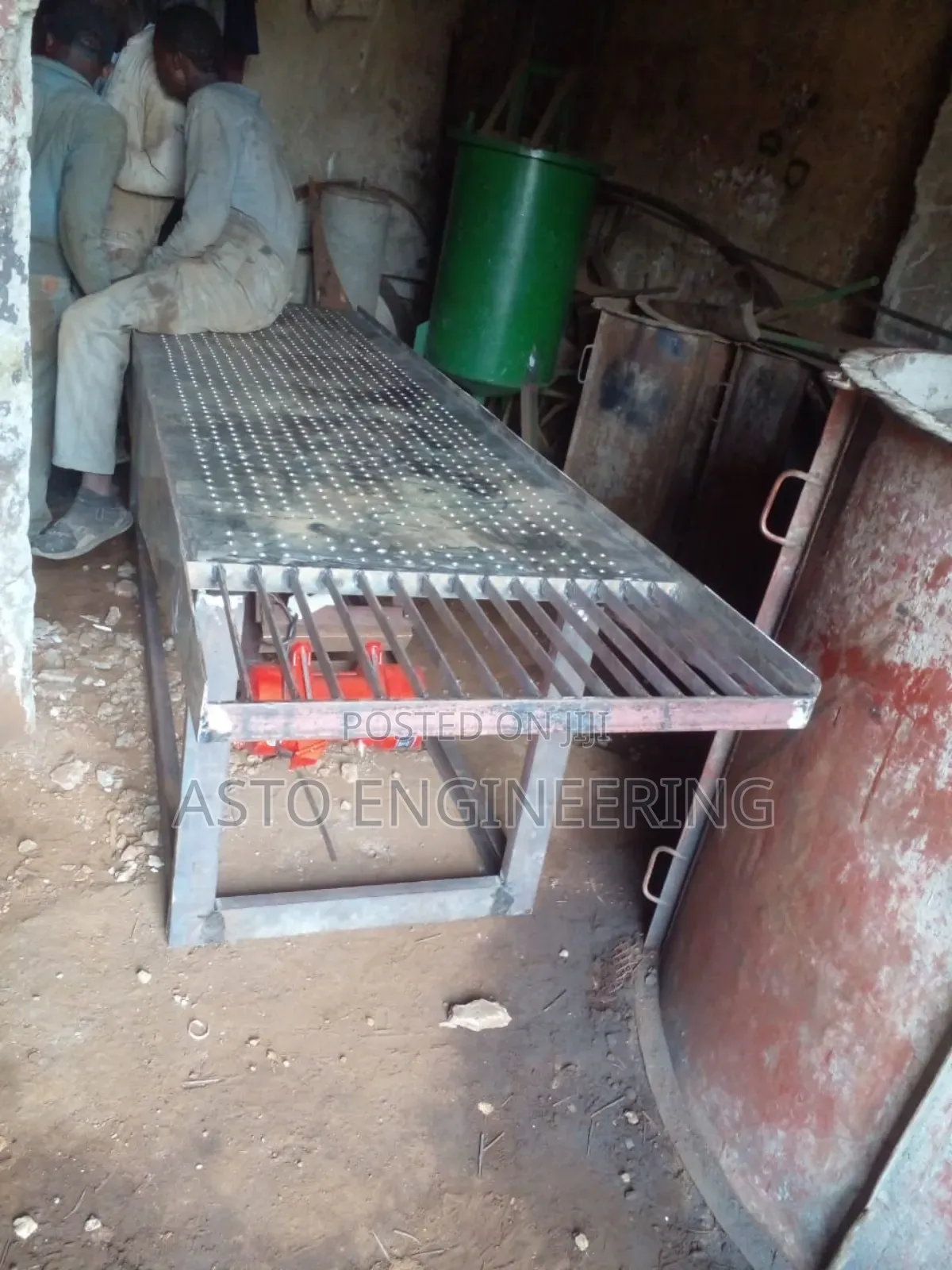 Vibrating Table