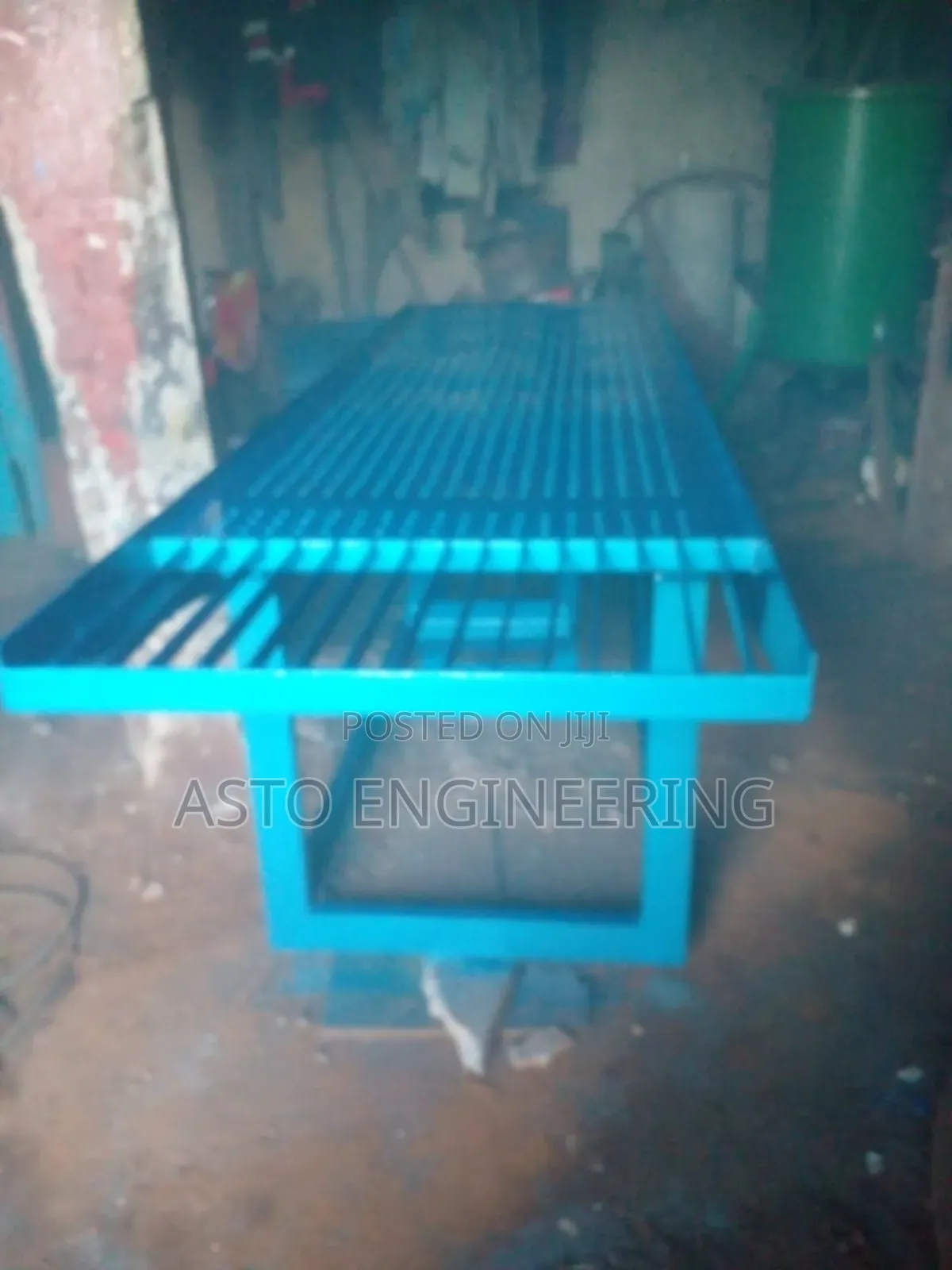 Vibrating Table