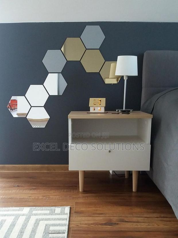 Eye-Catching Hexagon Acrylic Wall Mirrors