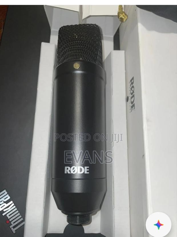 Rode Nt1 Studio Microphone. - main view