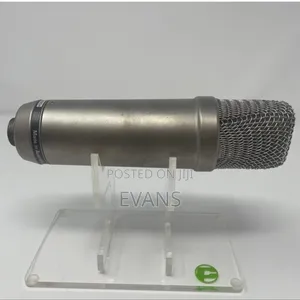 Rode Nt1 a Condenser Studio Microphone