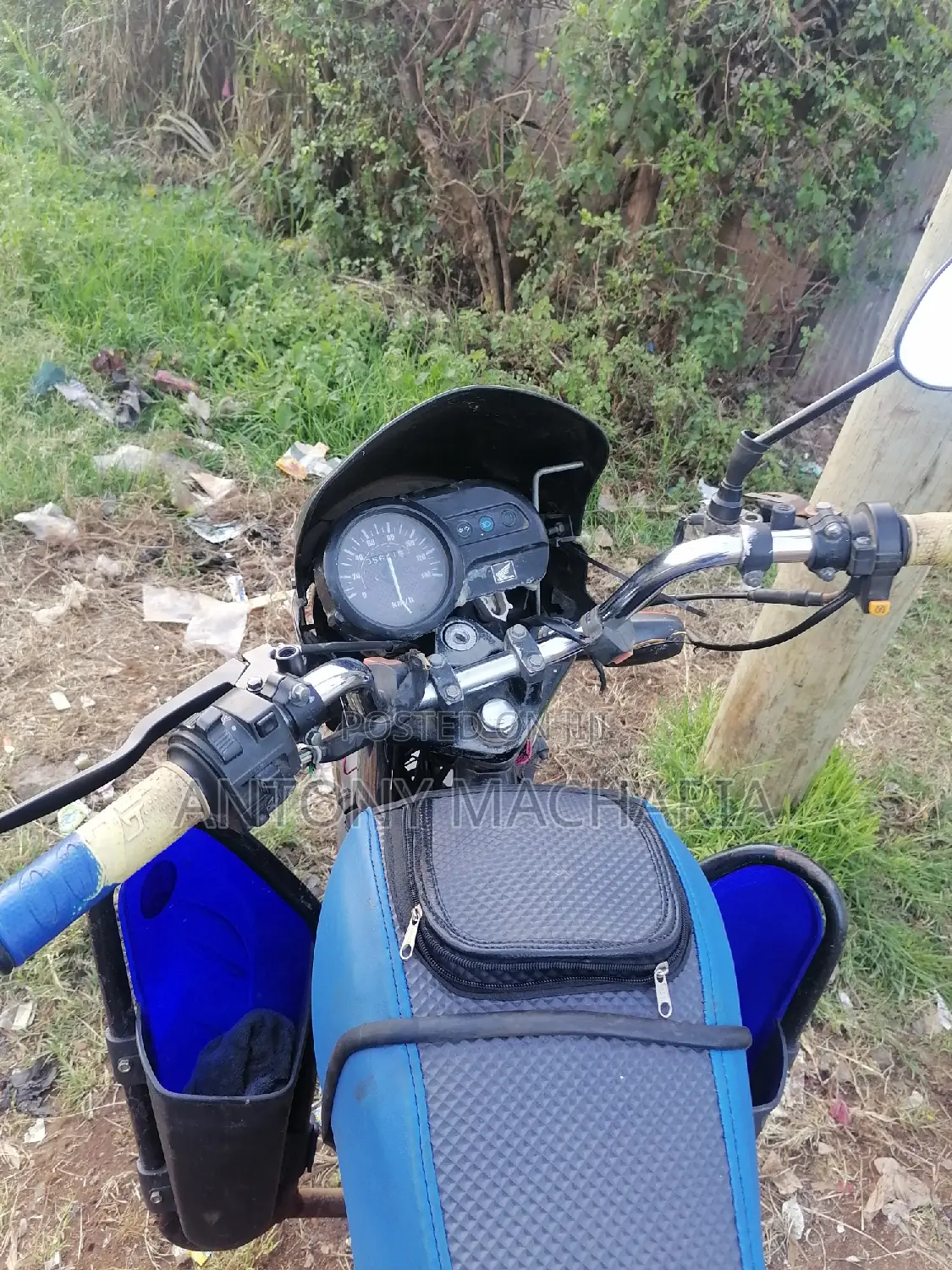 Honda CB 2023 Blue