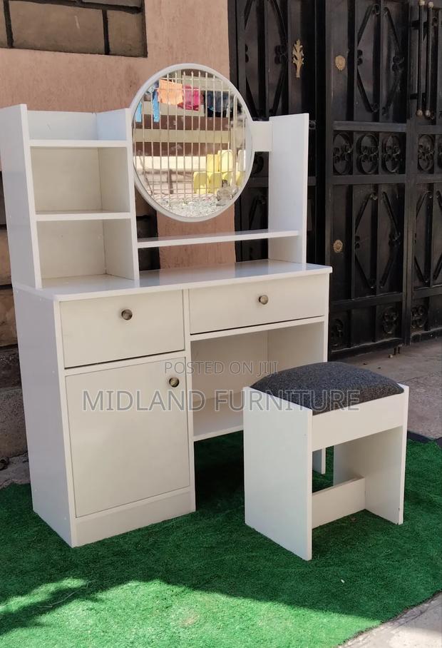 Modern Vanity Cabinet With Stool
