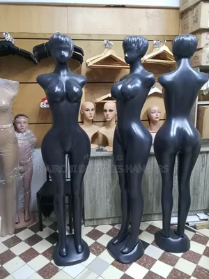 Black BBL Shape Female Mannequin