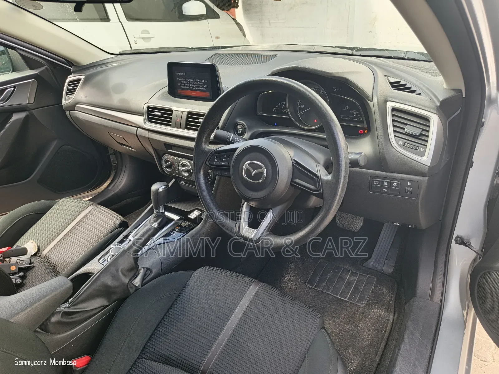 Mazda Axela 2018 Gray