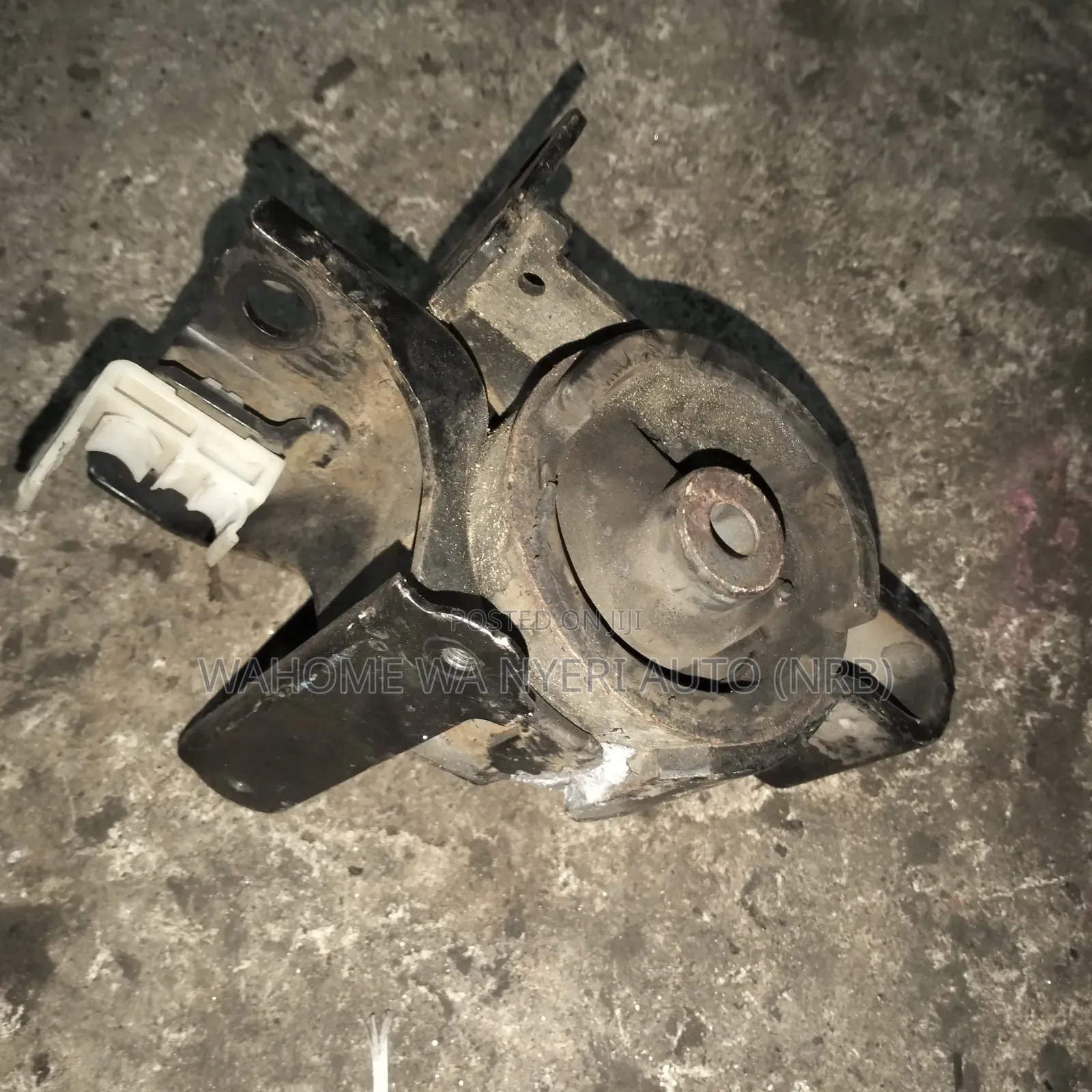 Corolla 102 Gear Mount
