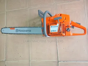 Husqvarna 272 Power Saw