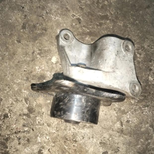 Mitsubishi Colt Gear Mount - thumbnail 3