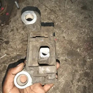 Nissan Bluebird Gear Mount