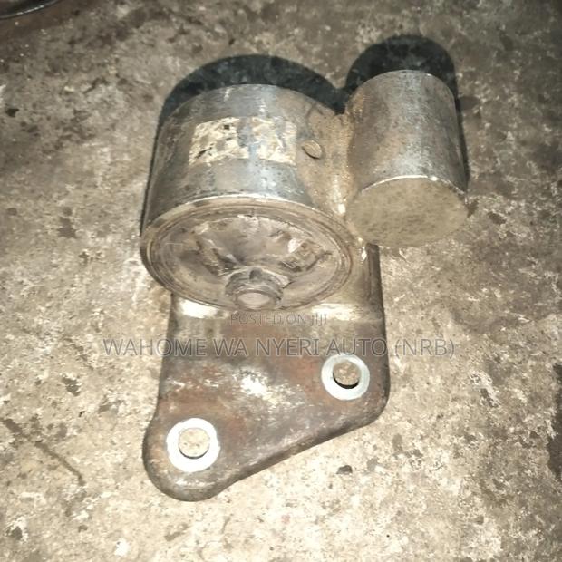 Mitsubishi Lancer Gear Mount