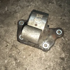 Mitsubishi Lancer Gear Mount