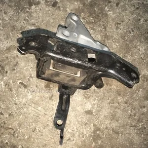 Diahatso Mira Gearbox Mount