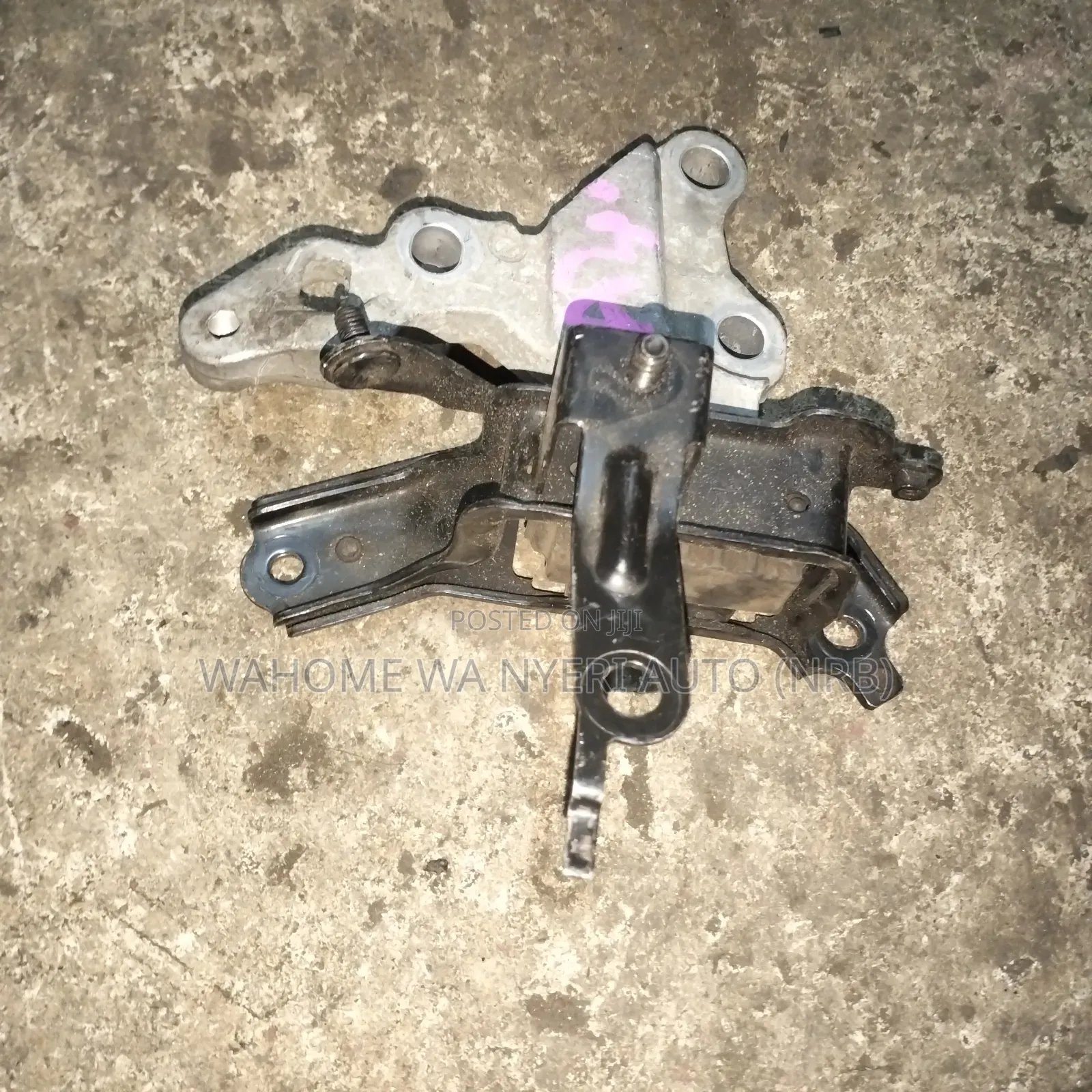 Diahatso Mira Gearbox Mount