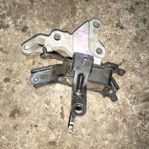 Diahatso Mira Gearbox Mount - thumbnail 3