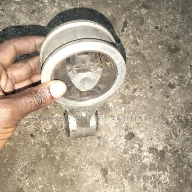 Nissan Xtrail Nt30 Diesel Engine Mounting - thumbnail 5