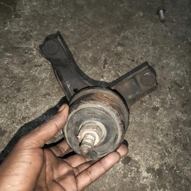 Harrier 240 Engine Mounting - thumbnail 2