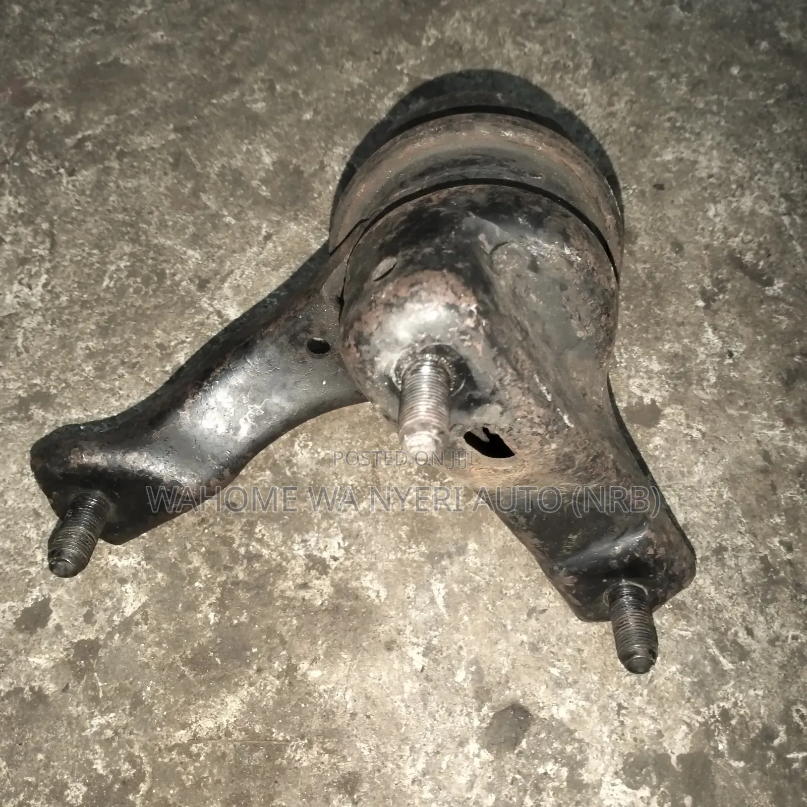 Harrier 240 Engine Mounting