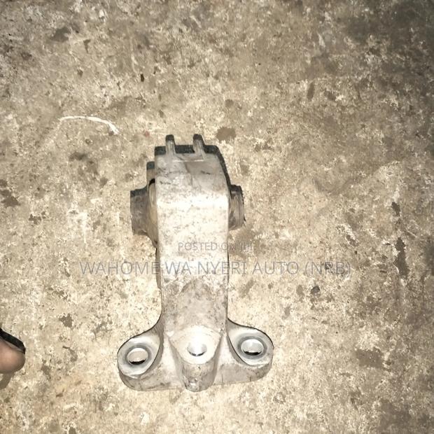 Subaru Forester,Legacy,Outback Radiator Mounting - thumbnail 6