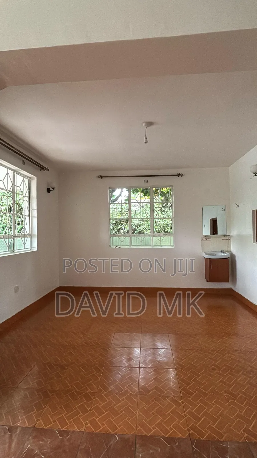 5bdrm Maisonette in Sukari for rent