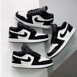 Air Jordan 1 Black/White