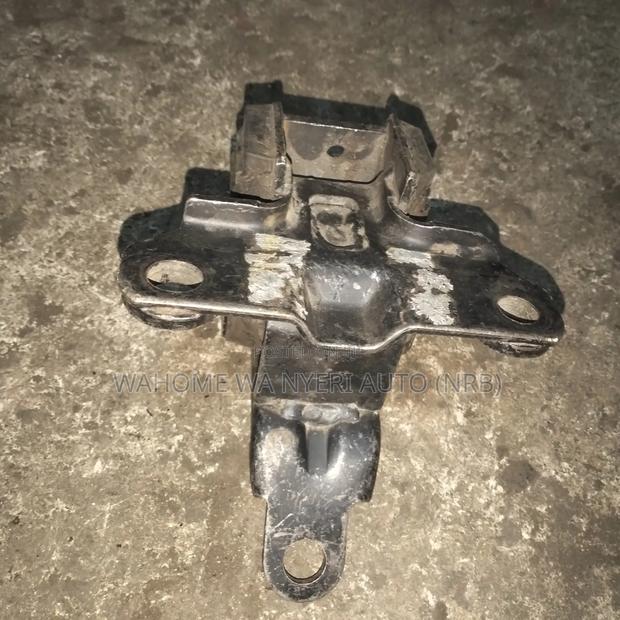 Mazda Demio New Model Gearbox Mounting - thumbnail 3