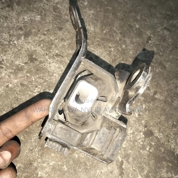 Mazda Demio New Model Gearbox Mounting - thumbnail 6