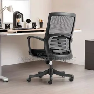 Grade a Ergonomic Visitors Seat With a Sturdy Back
