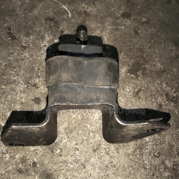 Rush Engine Mounting Left Side - thumbnail 3