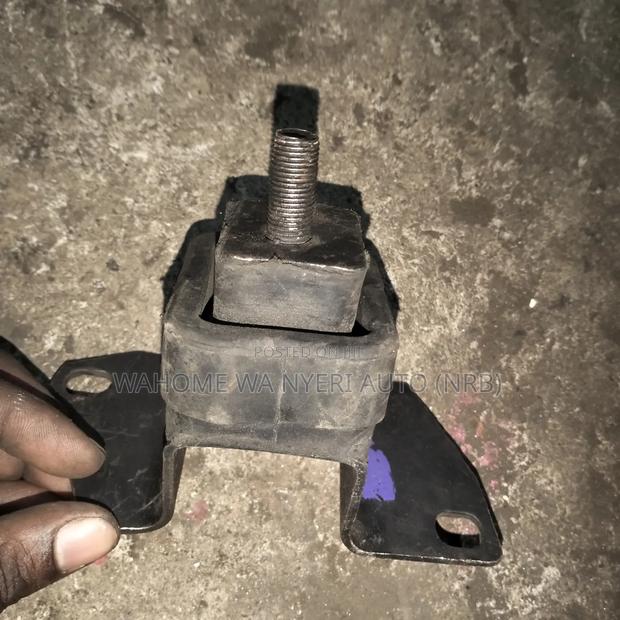 Rush Engine Mounting Left Side - thumbnail 4