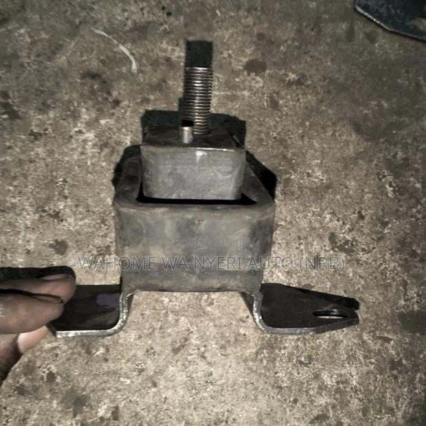 Rush Engine Mounting Left Side - thumbnail 5