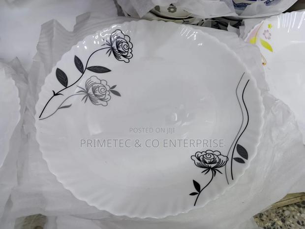 6 PCS White Round Dinner Plates - main view
