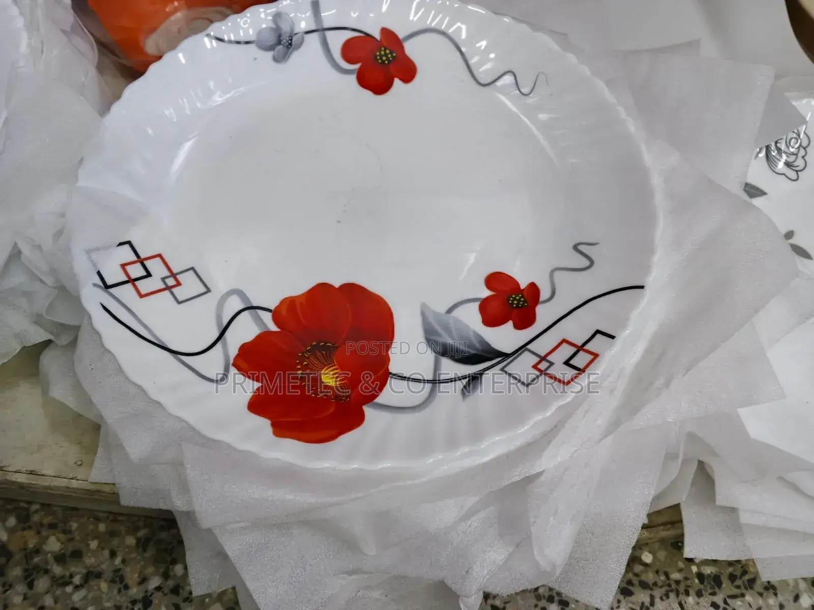 *6 PCS White Round Dinner Plates