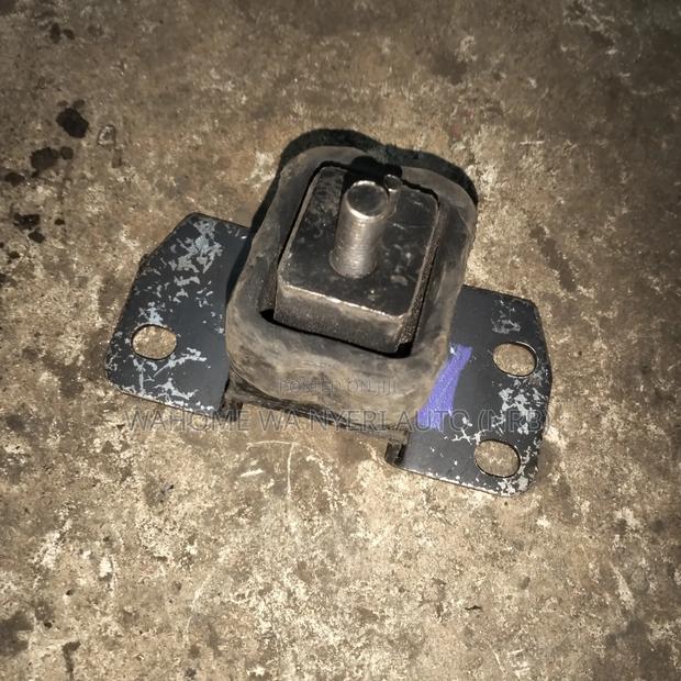 Rush Engine Mounting Left Side - thumbnail 3