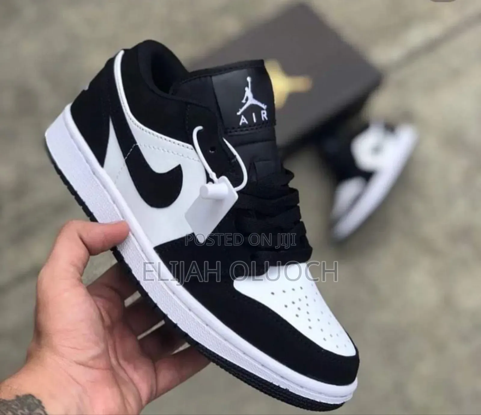 Air Jordan 1 Black/White