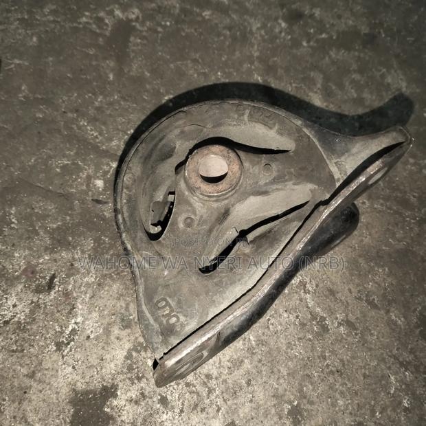 Honda CRV Gearbox Mounting