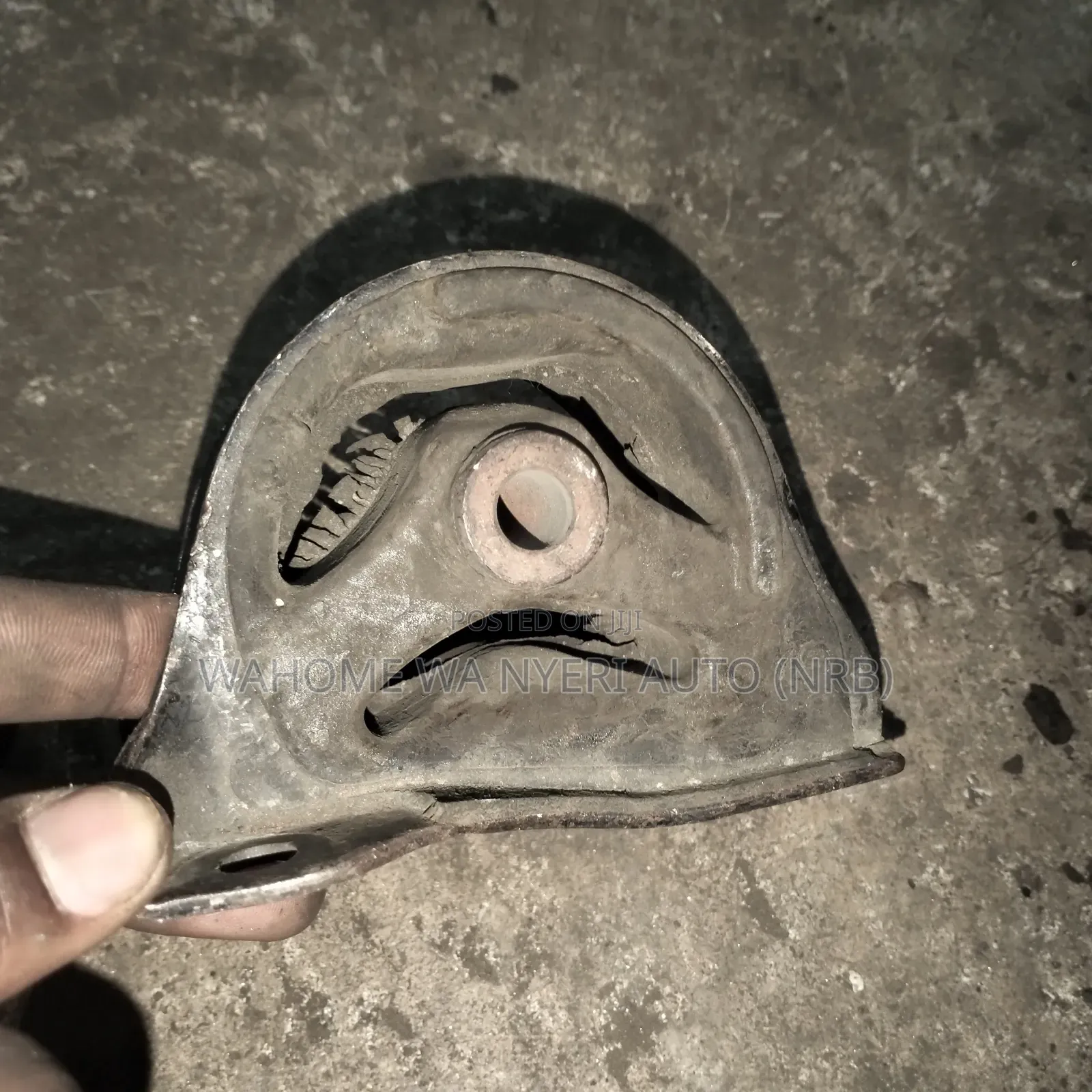 Honda CRV Gearbox Mounting