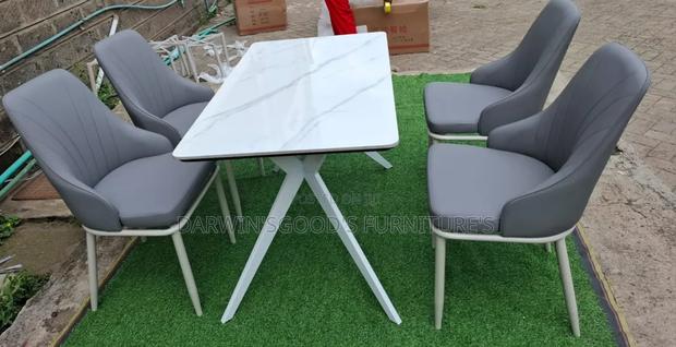 Marble Dining 4seaters - main view