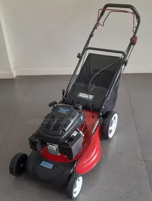 Long Lasting 139cc Astramilano Petrol Lawn Mower