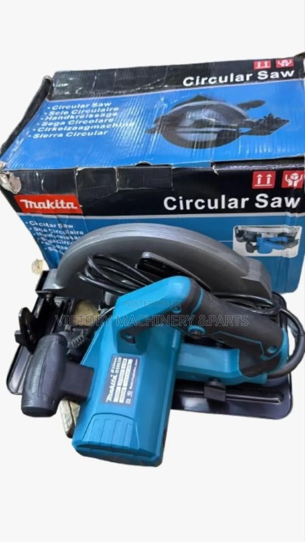 9" Circular Saw With Blade - main view