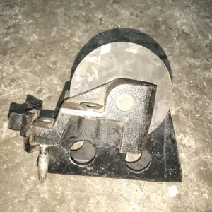 Nissan Xtrail Nt30 Engine Mount Petrol