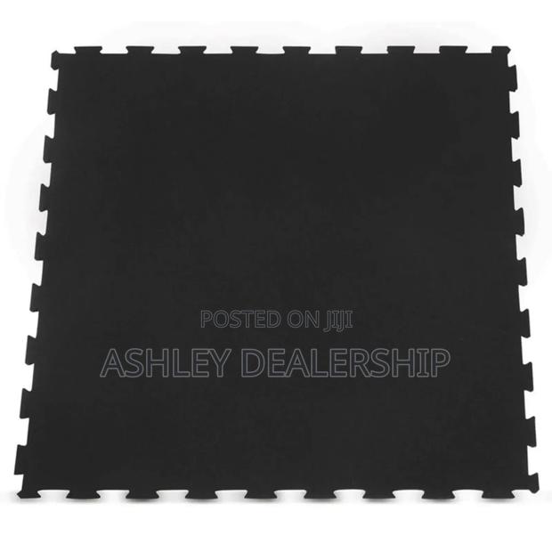 Thick Interlocking Rubber Floor Mat - main view