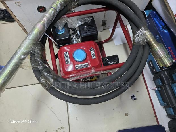 Petrol Vibrator Plus Poker - main view