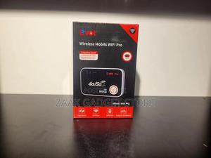 M88 Wireless Mobile Wi-Fi Router, Wifi6 - main view