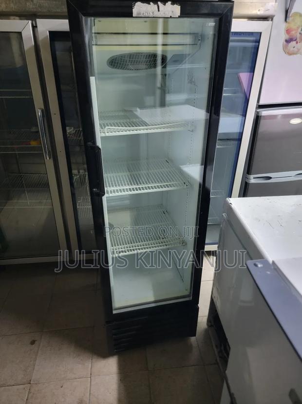 5.5 Feet Display Fridge