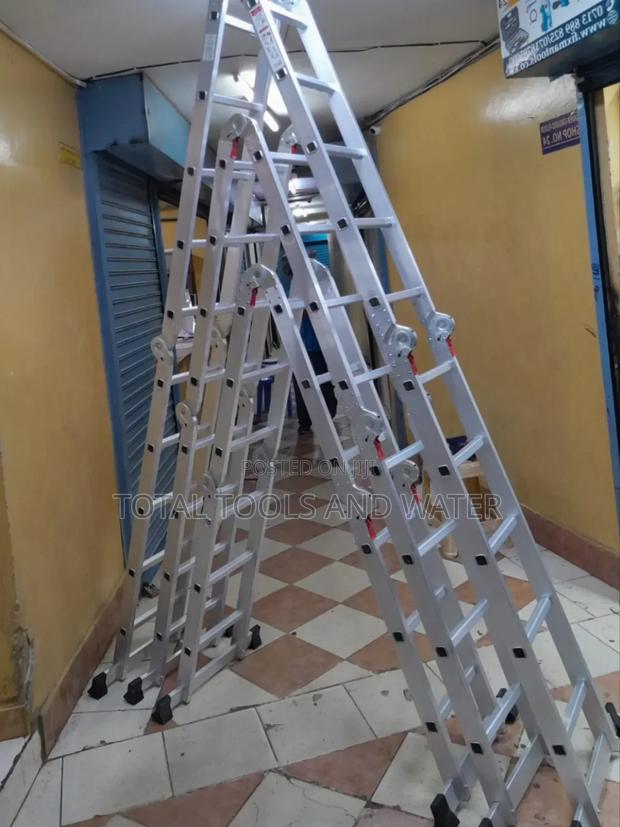 Long Lasting Multipurpose Aluminum Ladder 12ft