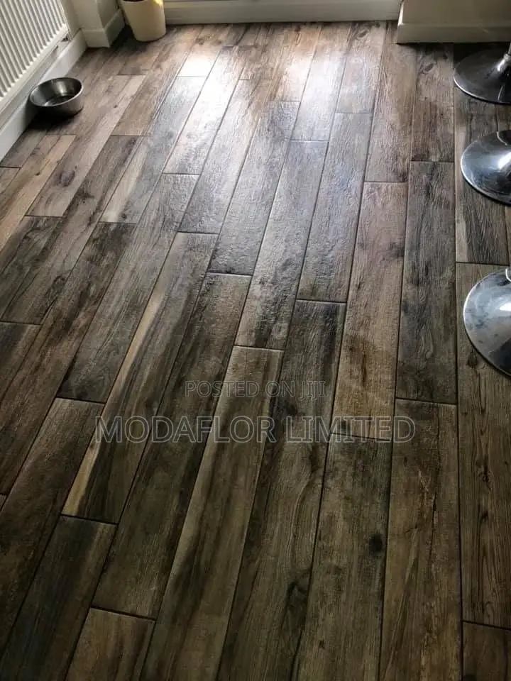 “Sleek Stuck” With Vinyl Dry Back Flooring Planks