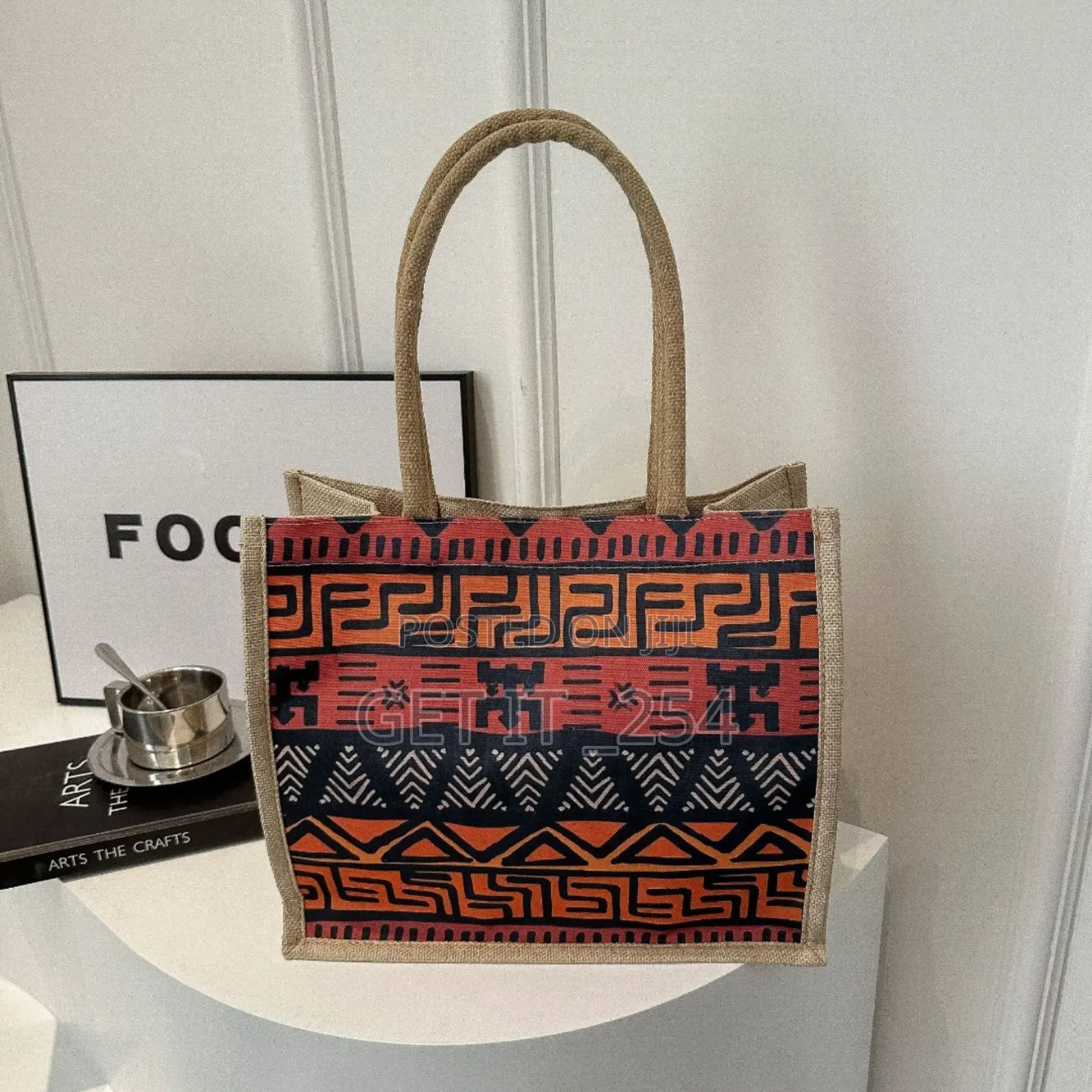*Geometric Print Pattern Tote Bag