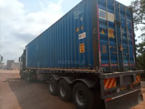 Transit. Trailers at Hand for Logistic Errands